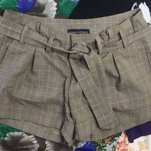 BANANA REPUBLIC | Belted Papersack Plaid Shorts
